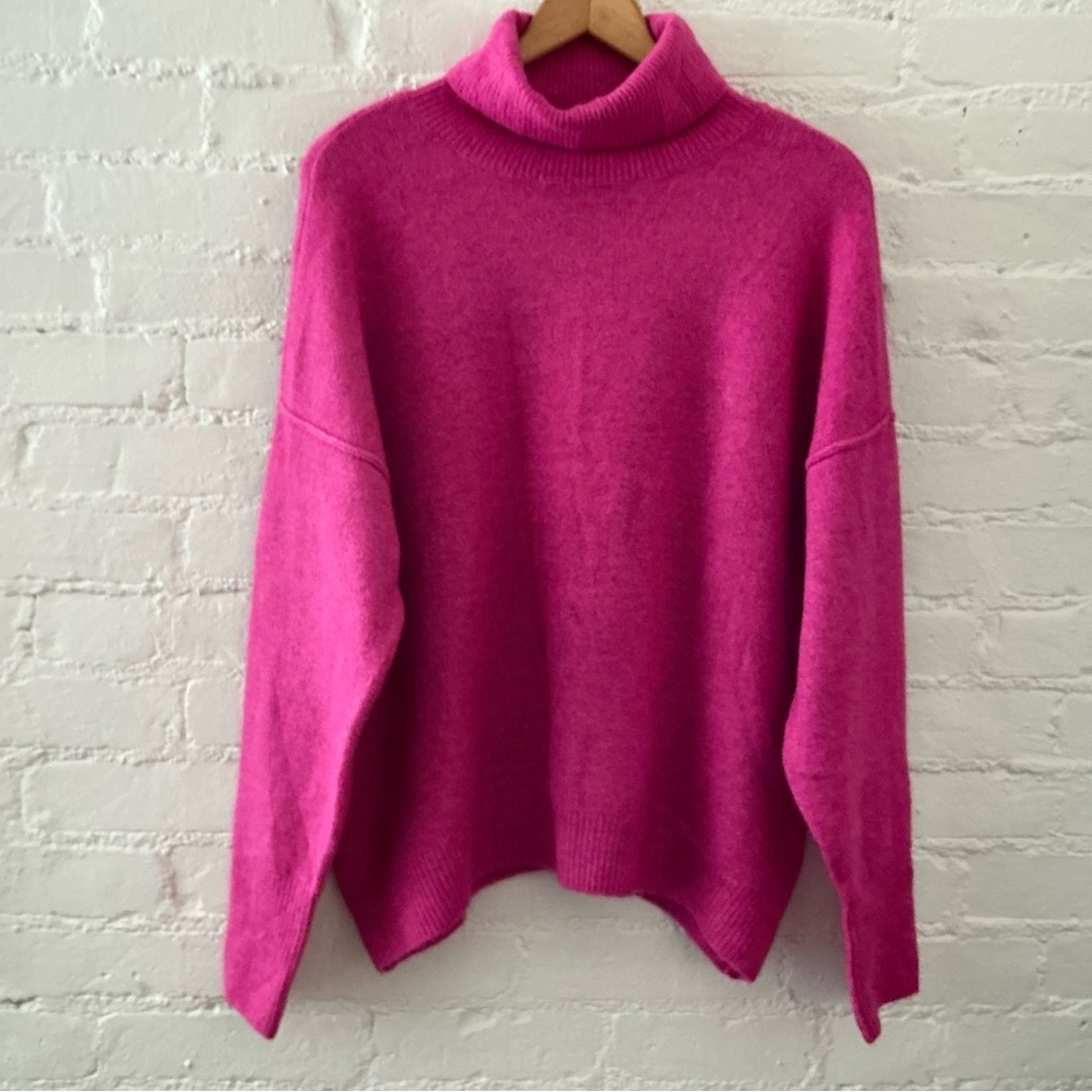 CeCe Bright Pink Soft Knit Turtleneck Sweater Boxy Fit Coquette Barbiecore Sz M